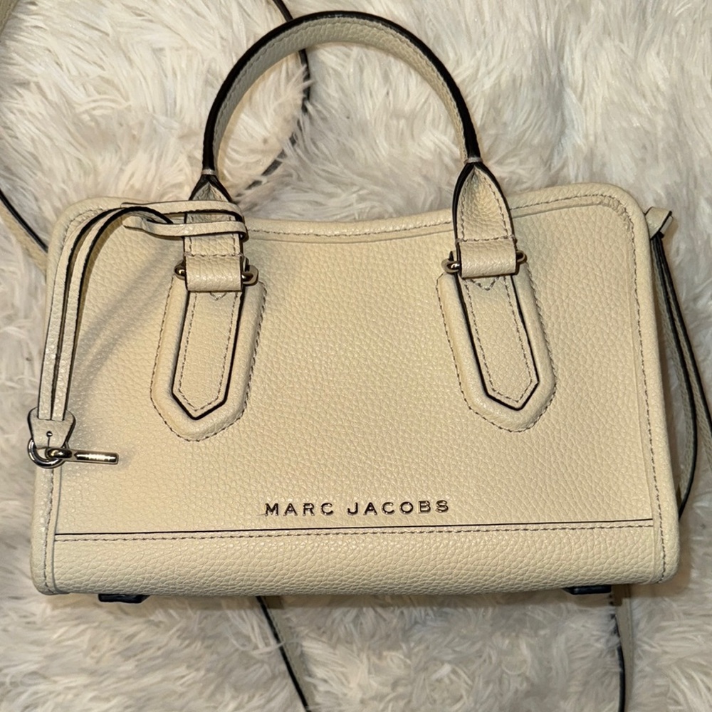 Marshmallow satchel, Gently used!